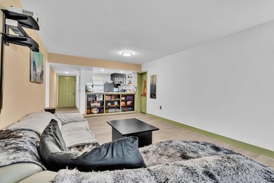 CORNER UNIT GROUND FLOOR, 2 BEDROOM, 2 FULL BATHROOMS PLUS A DEN - photo 28