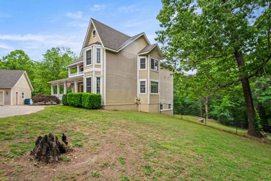 Welcome Home! This stunning 4,350 sq ft Victorian home blends - photo 48