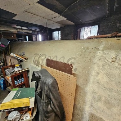 Mint condition 19 unit apartment building on East 12th Street - photo 19