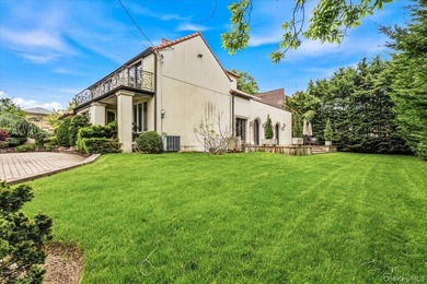 Welcome to this distinguished Mediterranean estate nestled in - photo 37