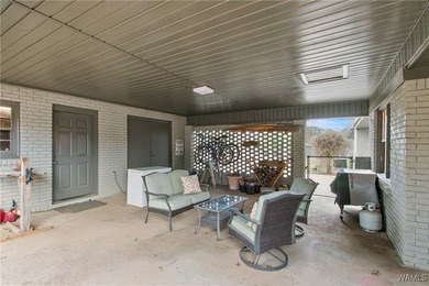 OPEN HOUSE April 19th from 2-4 pm! Enjoy space, comfort, and - photo 7