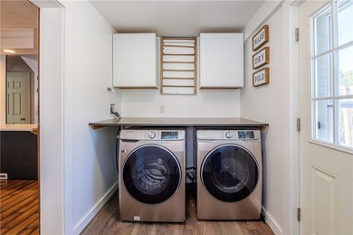 Welcome home to this charming 3-bedroom, 1.5-bath residence - photo 22