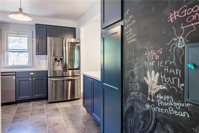Welcome home to this charming 3-bedroom, 1.5-bath residence - photo 27
