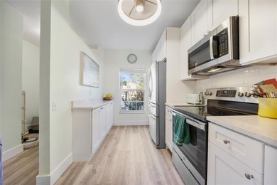 What a great value for this contemporary townhome in the gated - photo 4