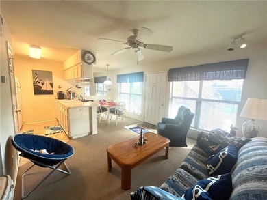 CORNER UNIT! This 1 bedroom, 1 bathroom ground floor unit is a - photo 5