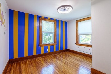 Welcome home to this charming 3-bedroom, 1.5-bath residence - photo 36