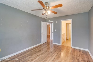 Investment opportunity on a quiet cul-de-sac-perfect for buyers - photo 11