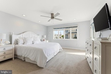 Oceanfront Southend location ' 5 bedrooms ' Covered private - photo 15
