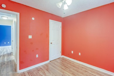 Investment opportunity on a quiet cul-de-sac-perfect for buyers - photo 20