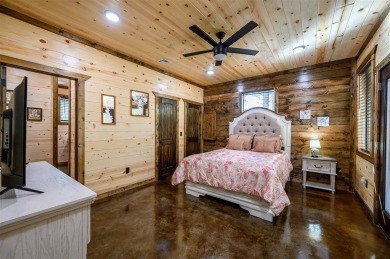 Stunning move-in ready & fully furnished Broken Bow cabin just