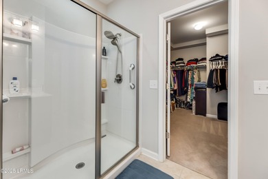 Beautifully maintained and move-in ready, this 4 BR, 3.5 BA - photo 22