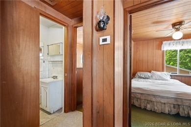Tucked away on the sought-after Little Niangua Arm, this 3 bed - photo 25