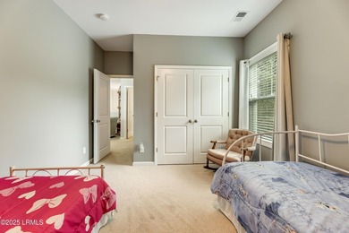 Beautifully maintained and move-in ready, this 4 BR, 3.5 BA - photo 27