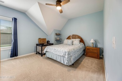 Beautifully maintained and move-in ready, this 4 BR, 3.5 BA - photo 32