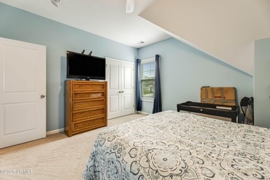 Beautifully maintained and move-in ready, this 4 BR, 3.5 BA - photo 34