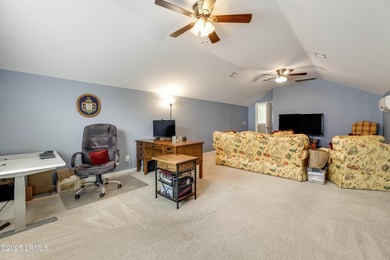 Beautifully maintained and move-in ready, this 4 BR, 3.5 BA - photo 37