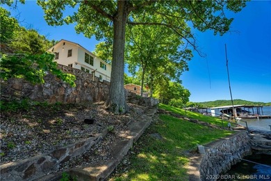 Tucked away on the sought-after Little Niangua Arm, this 3 bed - photo 38