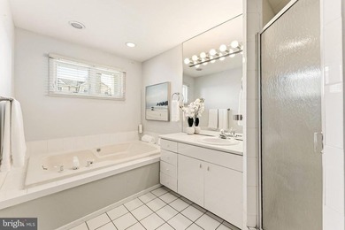 Oceanfront Southend location ' 5 bedrooms ' Covered private - photo 39