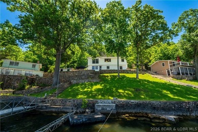 Tucked away on the sought-after Little Niangua Arm, this 3 bed - photo 40