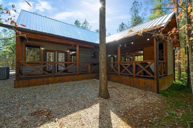 Stunning move-in ready & fully furnished Broken Bow cabin just
