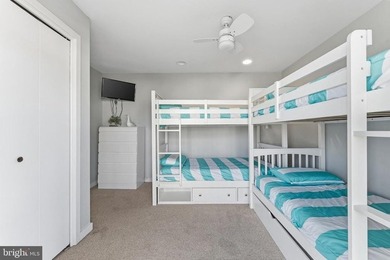 Oceanfront Southend location ' 5 bedrooms ' Covered private - photo 50