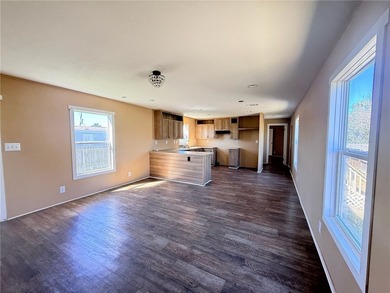 1010 Redmond St - photo 3