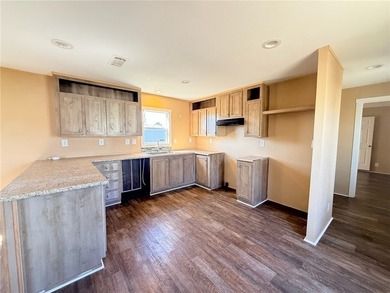 1010 Redmond St - photo 4