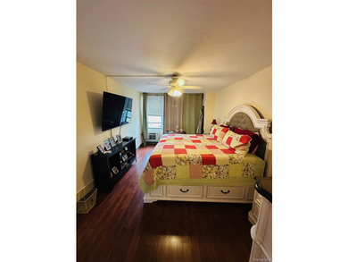 Fully updated 2 Bedroom Coop, Located on the 4t floor. This Unit - photo 11
