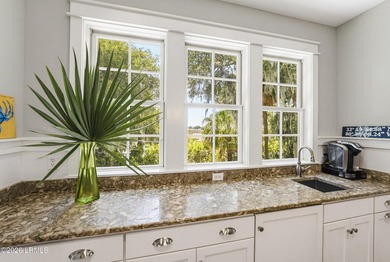 Custom Lowcountry living on the Beaufort River, impeccably - photo 12