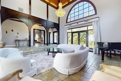 A taste of Palm Beach and old elegance in this massive river - photo 13