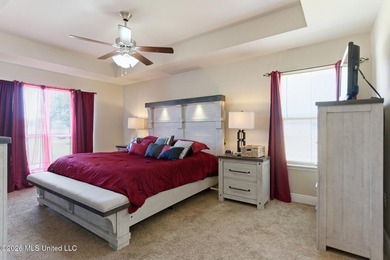 Move-in ready home in the heart of Ocean Springs! This 3-bedroom - photo 15