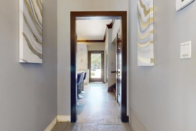 A taste of Palm Beach and old elegance in this massive river - photo 16