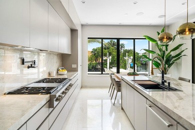 Completed in 2026, this Luxurious Deepwater Estate showcases 84' - photo 17