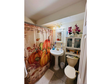 Fully updated 2 Bedroom Coop, Located on the 4t floor. This Unit - photo 18