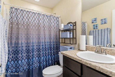 Move-in ready home in the heart of Ocean Springs! This 3-bedroom - photo 21