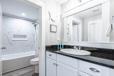 Calling all investors! This renovated Laurel Grove cottage - photo 25