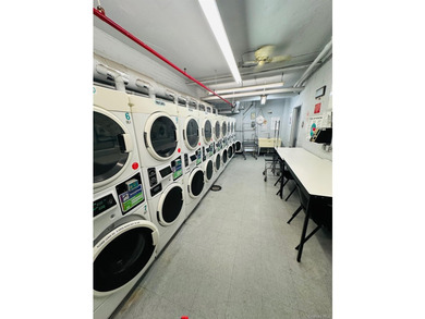 Fully updated 2 Bedroom Coop, Located on the 4t floor. This Unit - photo 28
