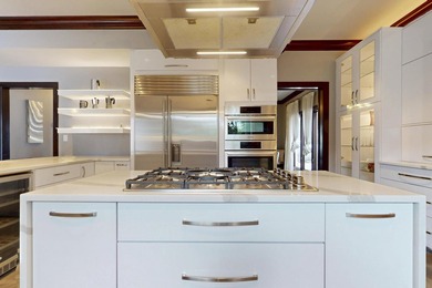 A taste of Palm Beach and old elegance in this massive river - photo 28