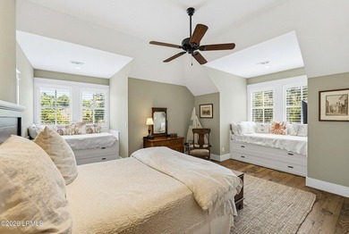 Custom Lowcountry living on the Beaufort River, impeccably - photo 29