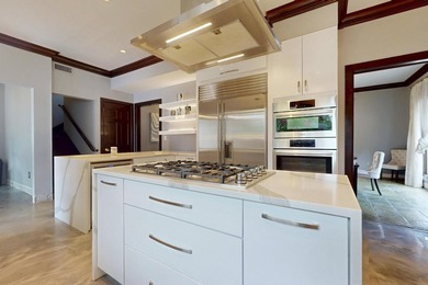 A taste of Palm Beach and old elegance in this massive river - photo 29