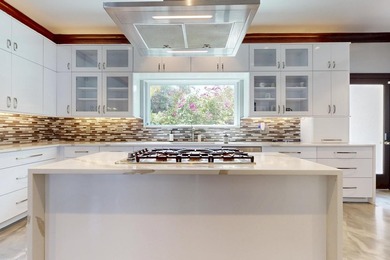 A taste of Palm Beach and old elegance in this massive river - photo 31