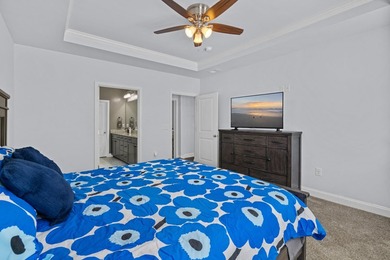 Back on the market with fresh updates! Freshly painted - photo 32