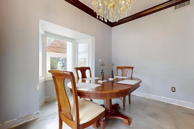 A taste of Palm Beach and old elegance in this massive river - photo 36