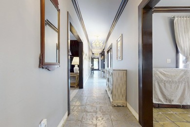 A taste of Palm Beach and old elegance in this massive river - photo 45
