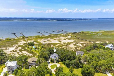 Custom Lowcountry living on the Beaufort River, impeccably - photo 46