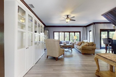 A taste of Palm Beach and old elegance in this massive river - photo 46