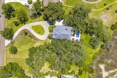 Custom Lowcountry living on the Beaufort River, impeccably - photo 47