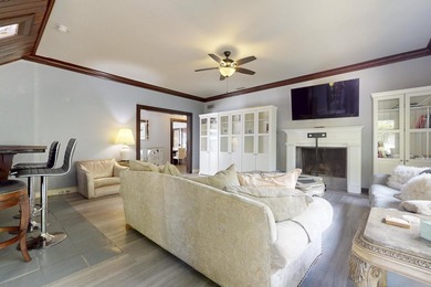 A taste of Palm Beach and old elegance in this massive river - photo 49