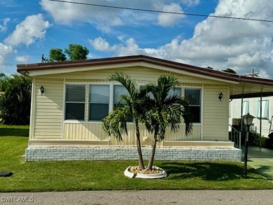 Caloosahatchee River Home For Sale in North Fort Myers Florida