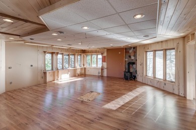 Discover a once-in-a-life opportunity on Ten Mile Lake, one of - photo 11